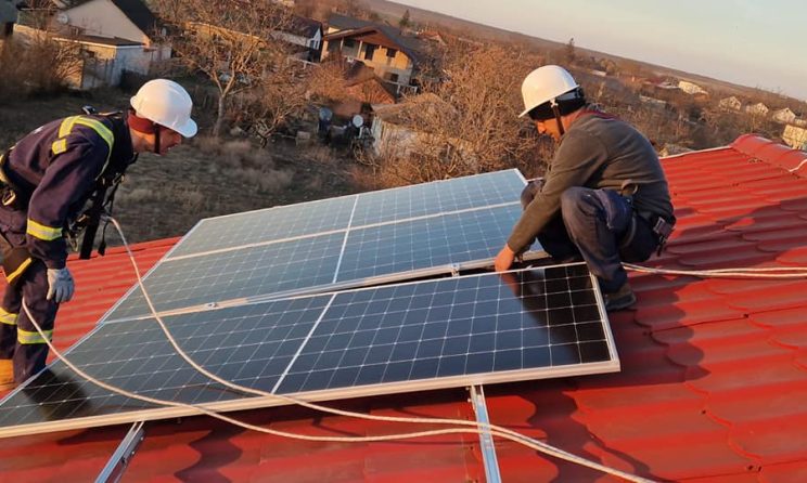 Ghid complet pentru instalarea panourilor solare acasă